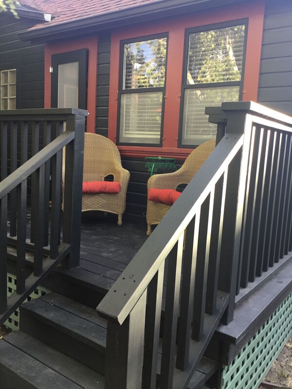 Terrace/patio - Fair Street Retreat Historical Cozy Studio Downtown Petaluma (Petaluma)