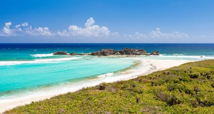 3-Bedroom Solstice Villa at Dragon Cay Resort