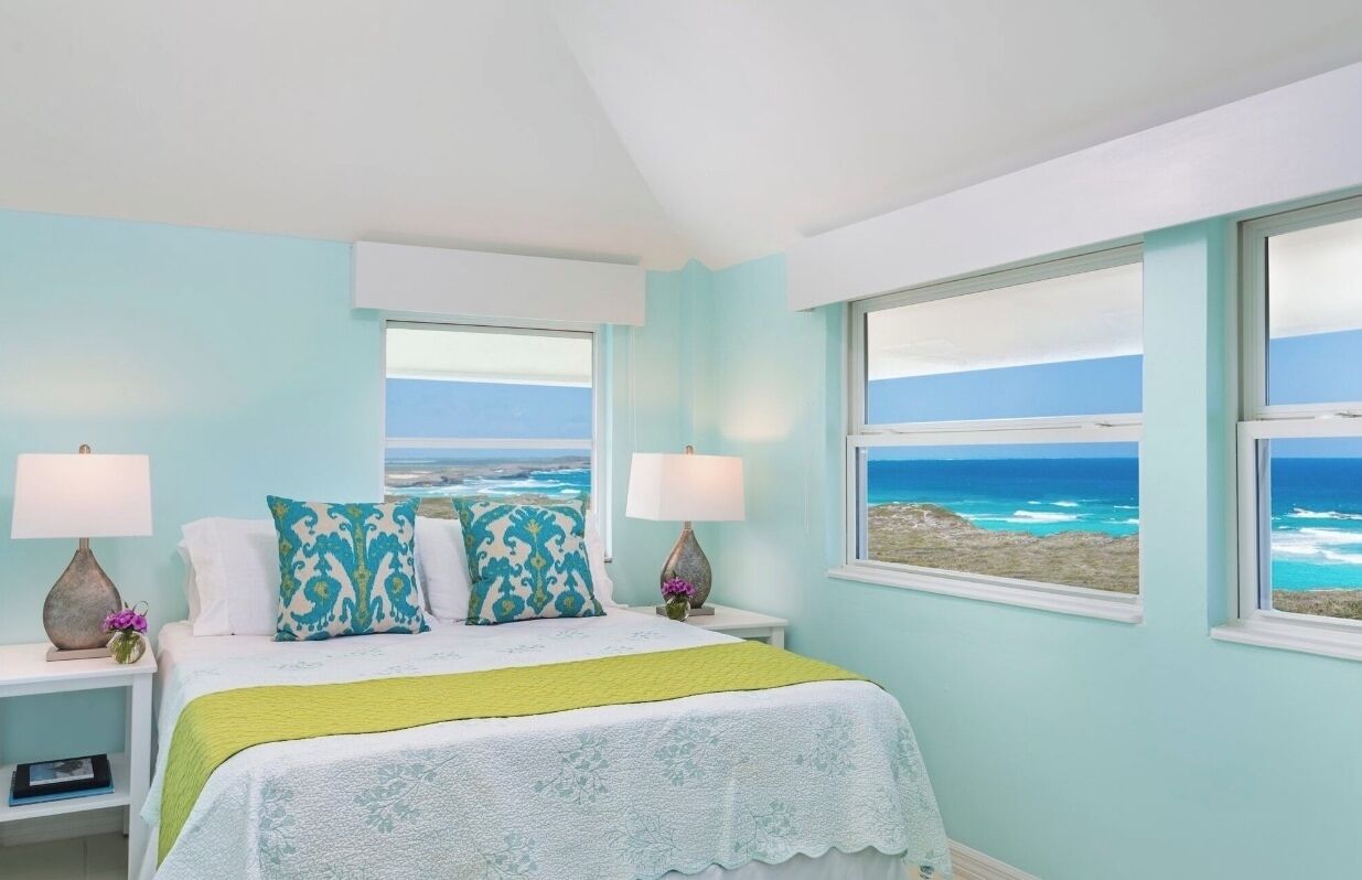 3 bedrooms, in-room safe, iron/ironing board, free WiFi