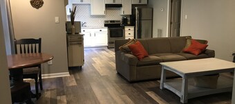 Tranquil Escape ~ Modern 1BD Suite en Greenway