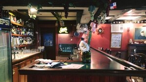 酒吧（店内）