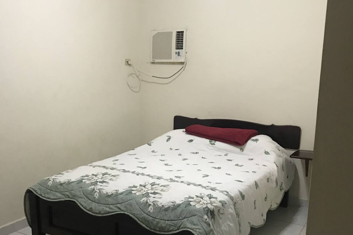 Double Room | WiFi (free), bed sheets