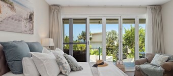 Beachfront by the CC, Plunge Pool, Beach, Pets