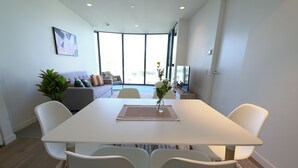 Comfort Apartment, 2 Bedrooms | Private kitchen - Melbourne Apt 2Br 2Bath Wifi South Yarra (South Yarra)