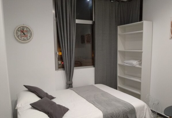 Down duvets, individually decorated, individually furnished, free WiFi