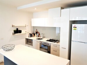 Fridge, microwave, oven, stovetop