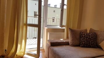 Comfort-Apartment | Wohnzimmer | 32-Zoll-Flachbildfernseher mit Digitalempfang, Fernseher