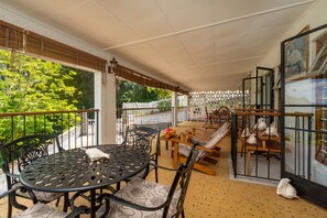 Family House (Authurium) | Terrace/patio