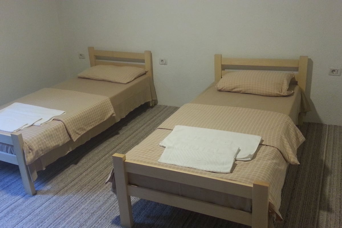 Phòng Suite Junior, 2 phòng ngủ | Bàn ủi/dụng cụ ủi quần áo, truy cập Internet không dây miễn phí 