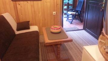 Chalet, 2 Bedrooms, Mountain View | Living area