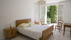 Gîte indépendant de plain pied avec terrasse privative | Vue de la chambre