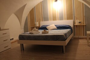 Superior Suite, Ensuite (Luna) | 2 bedrooms, down comforters, free cribs/infant beds, free WiFi - Sesta Strada (Civitavecchia)