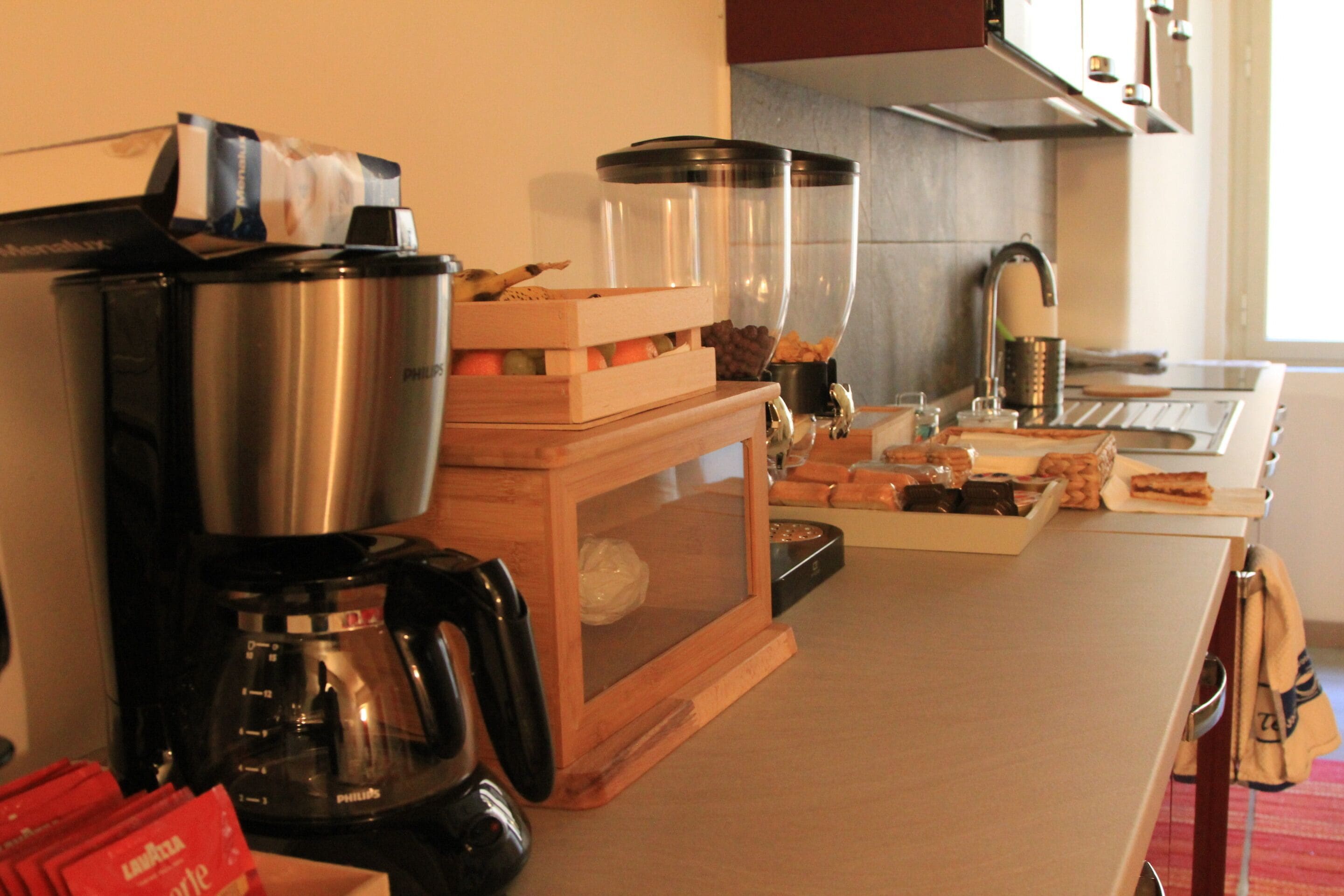 Fridge, microwave, toaster, cookware/dishes/utensils