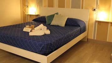 Superior suite, en-suite badkamer (Luna) | 2 slaapkamers, donsdekens, gratis babybedden, gratis wifi