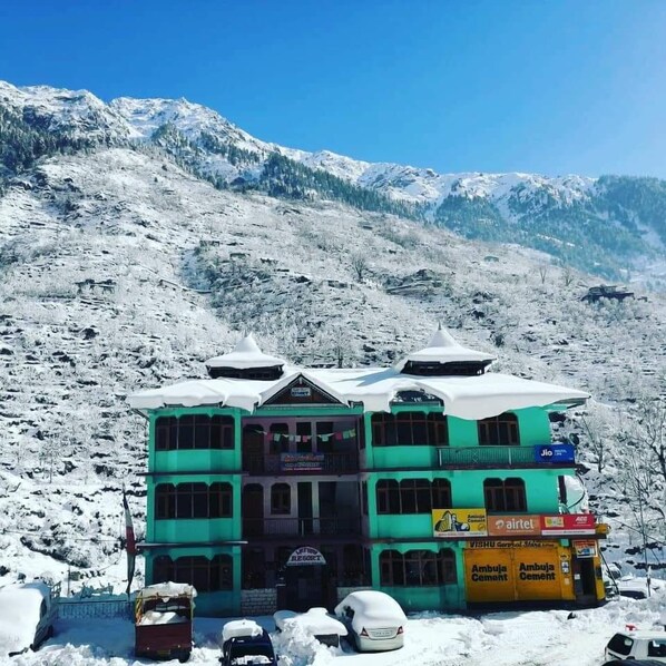 Front of property - Lake view resort kafnoo (Nichar)