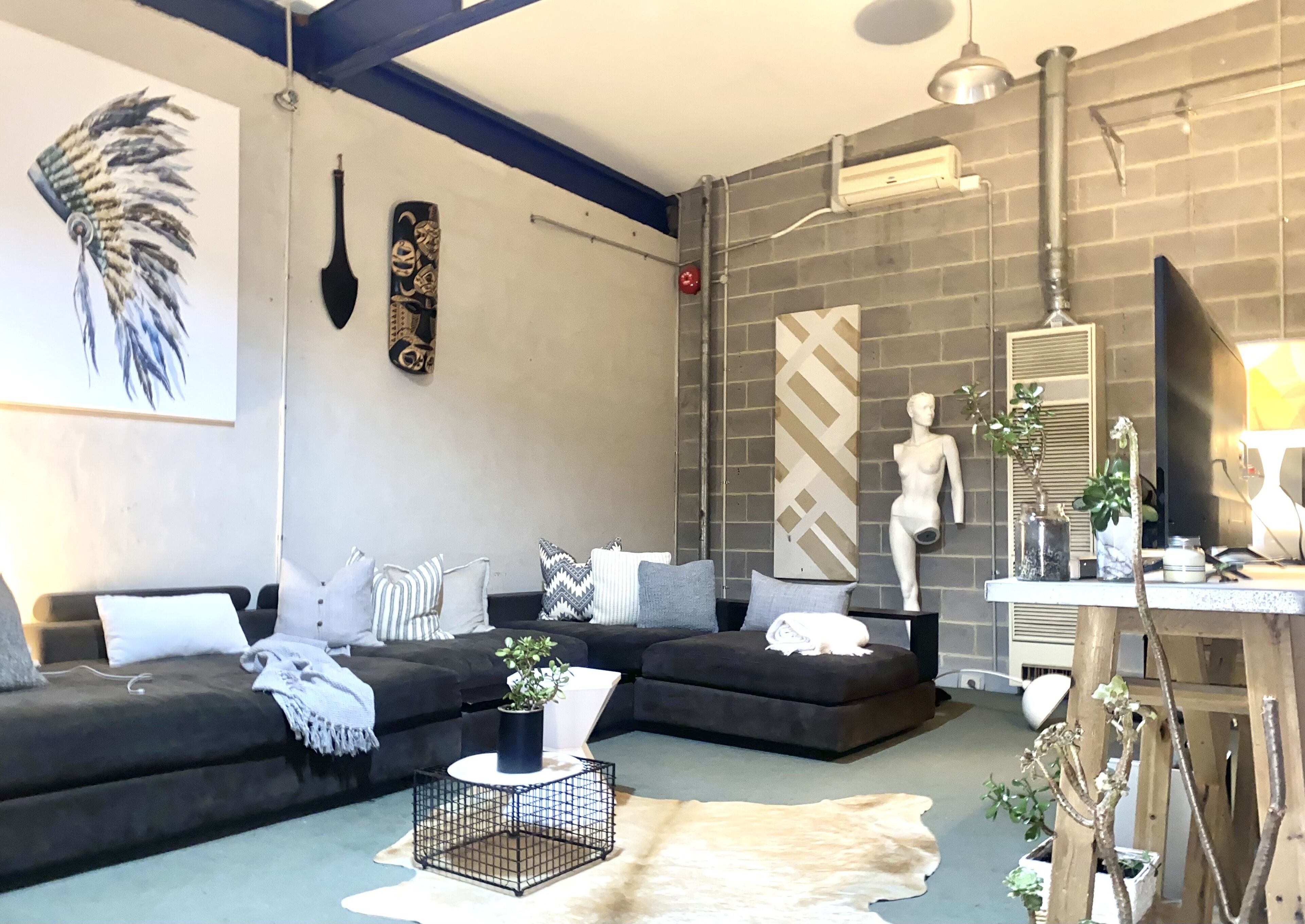 MCG Only 3 Minutes Away