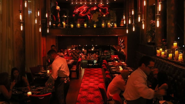 Dining - Cozy Miami Efficiency 10 minutes to the beach! (Miami)