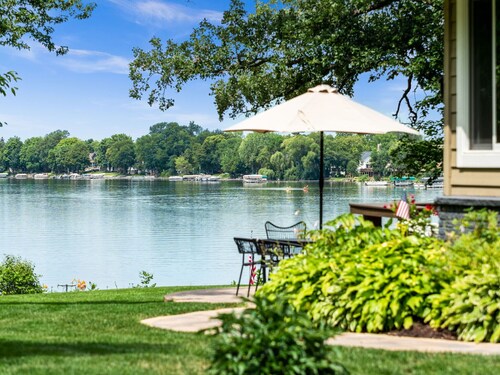 Upea Lake Home Getaway W / kylpytynnyri