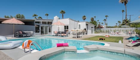 Una piscina climatizada
