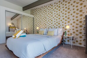 3 bedrooms, iron/ironing board, free WiFi, bed sheets - PS Autorama: Heart-Racing Mid-Century Charm and Modern Comfort (Palm Springs)