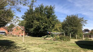 Garden - Tipping point (Luton)