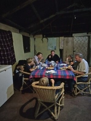 Breakfast, lunch, dinner served; local and international cuisine  - Leruk Guest House (Maasai Mara)