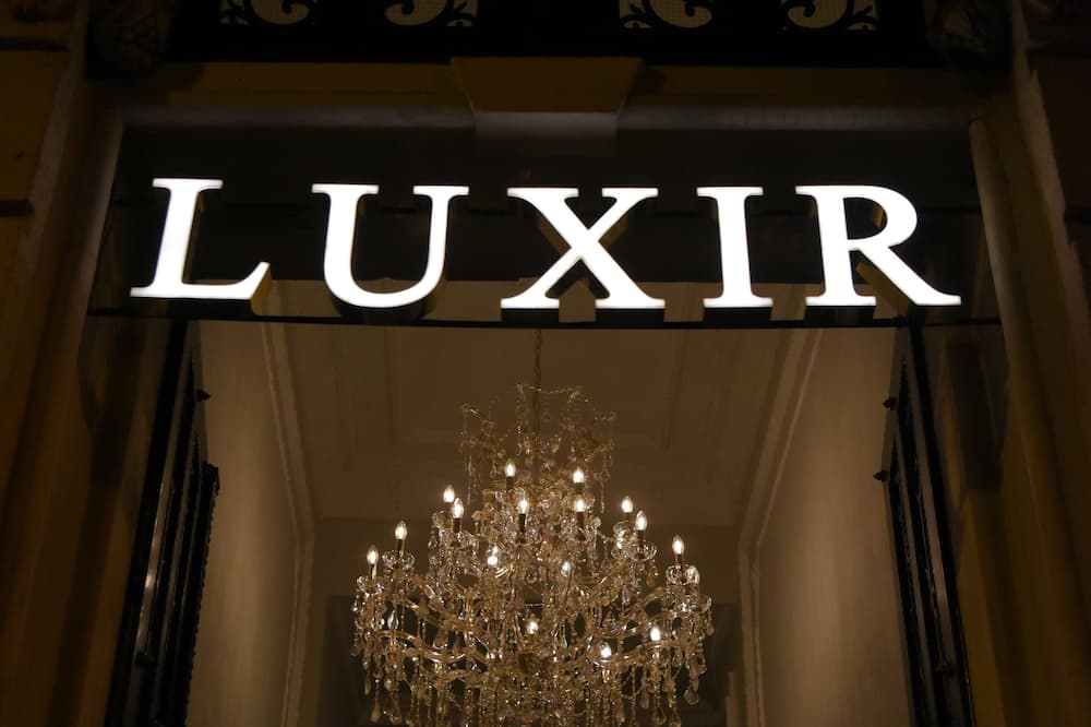 Luxir Hotel