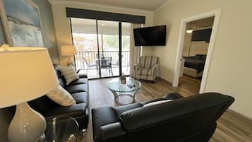 Smart TV, table tennis