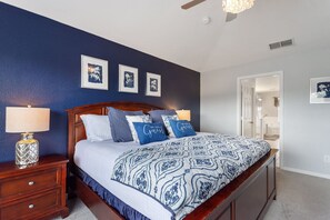 6 bedrooms, iron/ironing board, travel cot, WiFi - 6 bed South Facing Pool/Spa Home Free Heat, Disney (Kissimmee)
