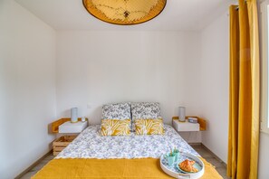 3 camere, ferro/asse da stiro, accesso a Internet