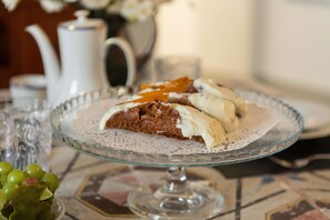 Daily buffet breakfast for a fee - Palazzo Cavarretta (Palermo)