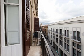 Exterior detail - Palazzo Cavarretta (Palermo)