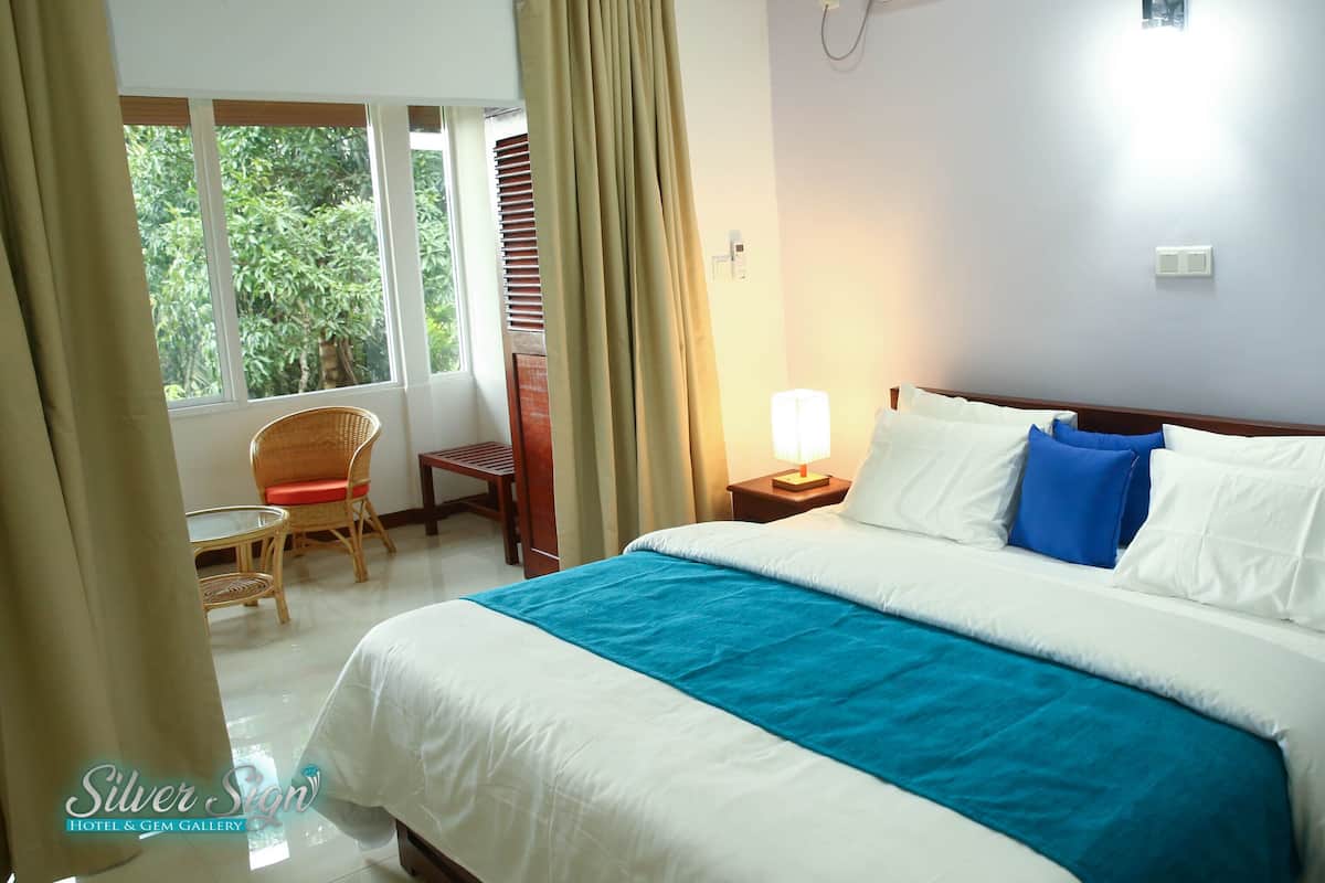 Habitación Deluxe | 1 habitación, ropa de cama de alta calidad y camas con efecto memoria