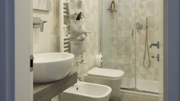 Articles de toilette gratuits, sĂšche-cheveux
