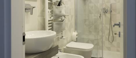 Free toiletries, hair dryer