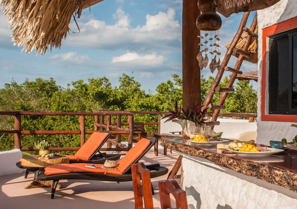 Panoramic Studio Suite | Terrace/patio - Villa los Mangles Boutique Hotel (Isla Holbox)