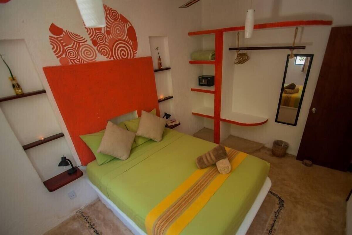 Coffres-forts dans les chambres, Wi-Fi gratuit, draps fournis