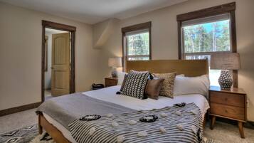 3 chambres, fer et planche Ă repasser, Wi-Fi, draps fournis