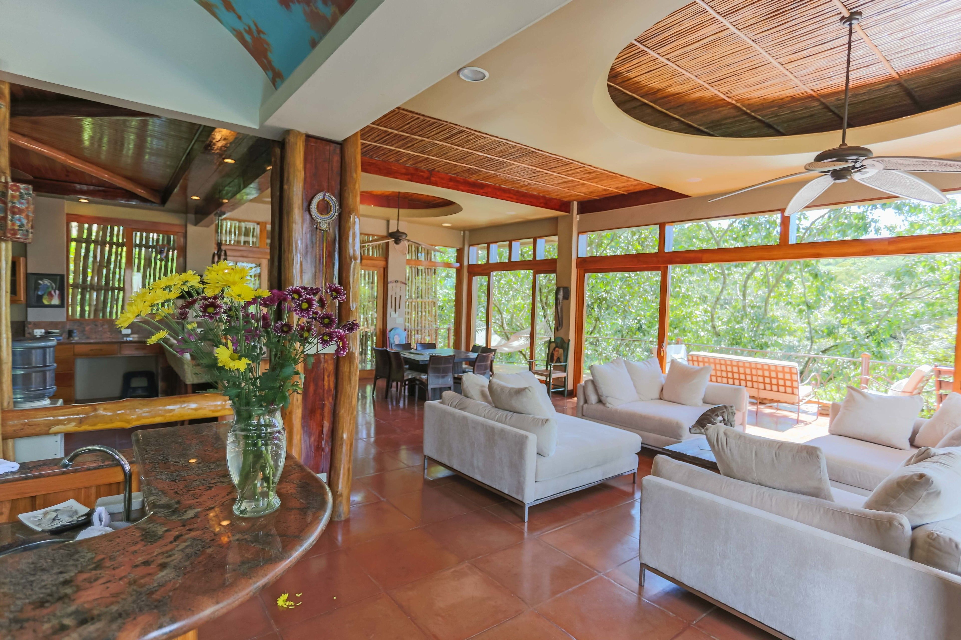 Biệt thự Cao cấp, 6 phòng ngủ, hồ bơi riêng | Khu phòng khách