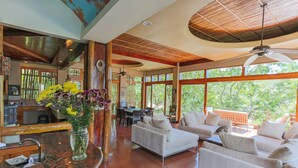 Villa de lujo, 6 habitaciones, piscina privada | Zona de estar