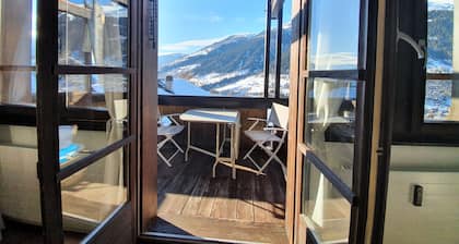 Helle ruhige Wohnung, tolle Aussicht auf die Aletscharena, Wandern u. Skifahren