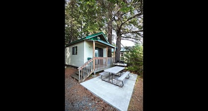 Cabin 2 Lynn View Lodge