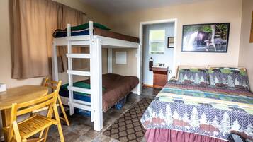 1 quarto, acesso à internet, roupa de cama