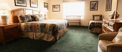 1 bedroom, free internet, bed sheets