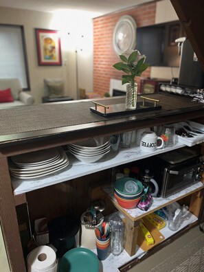 Interior - DELIGHTFUL PATIO APT W/PRIVATE ENTRY IN SOUTH KC (KCMO)