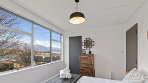Apartment, 2 Bedrooms, Kitchen, Partial Lake View - Scenic 1 (Queenstown)