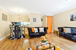 Living area - Sweet Home Georgia (Norcross)