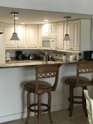 Fridge, microwave, oven, stovetop - Chateaux #406 Charming Beachfront Retreat with spectacular views! (Indian Shores)