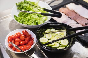 Se ofrece un desayuno bufé todos los días (por un coste adicional)