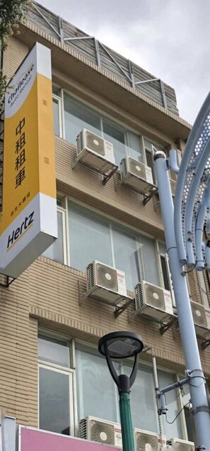 Property grounds - Bridge Living (Taipei)